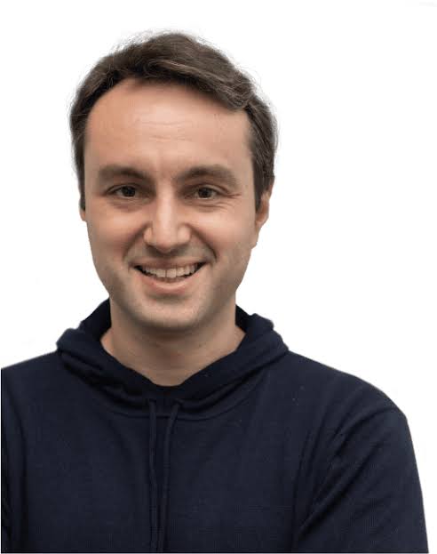 Andrea Pasinetti Headshot
